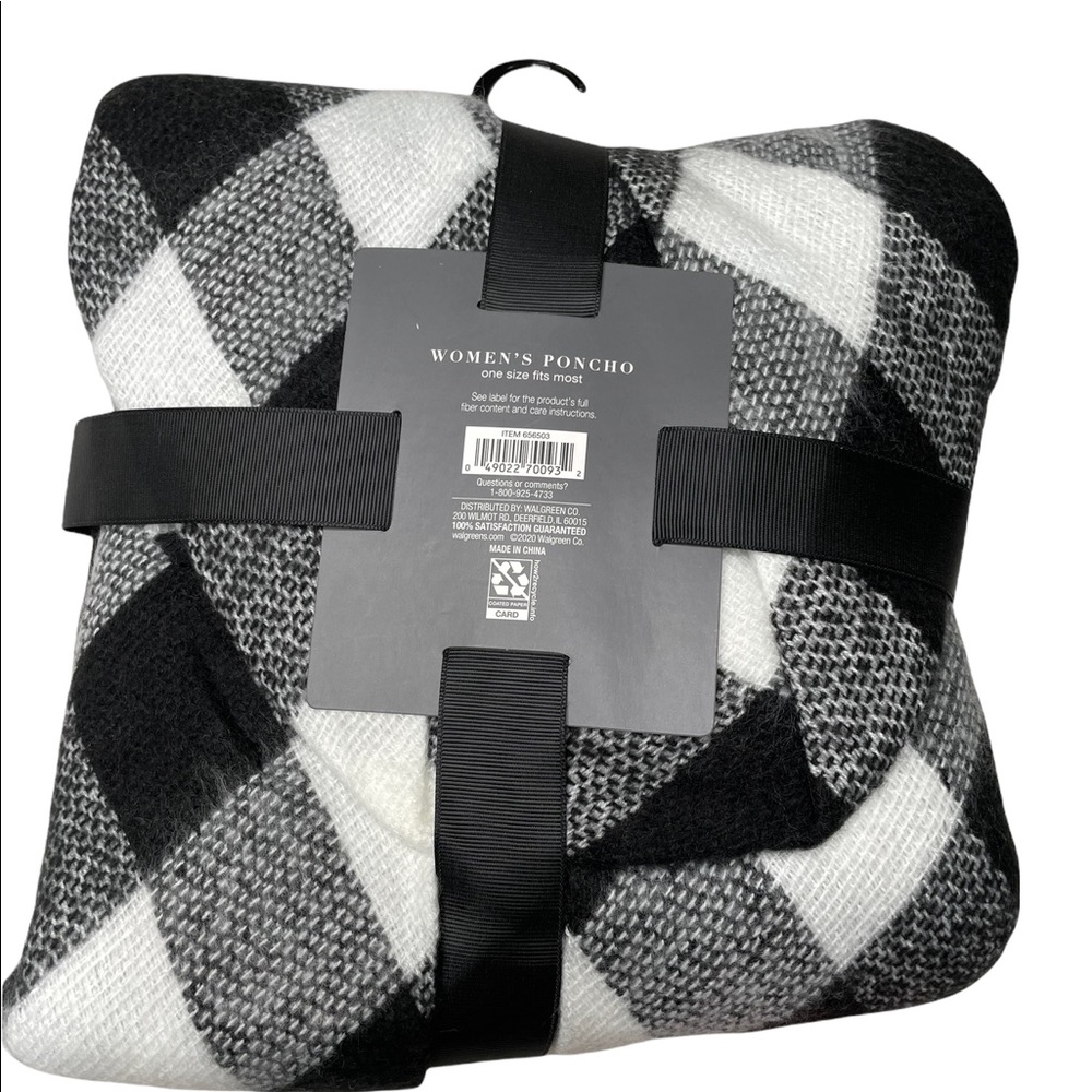 West loop women poncho
One size